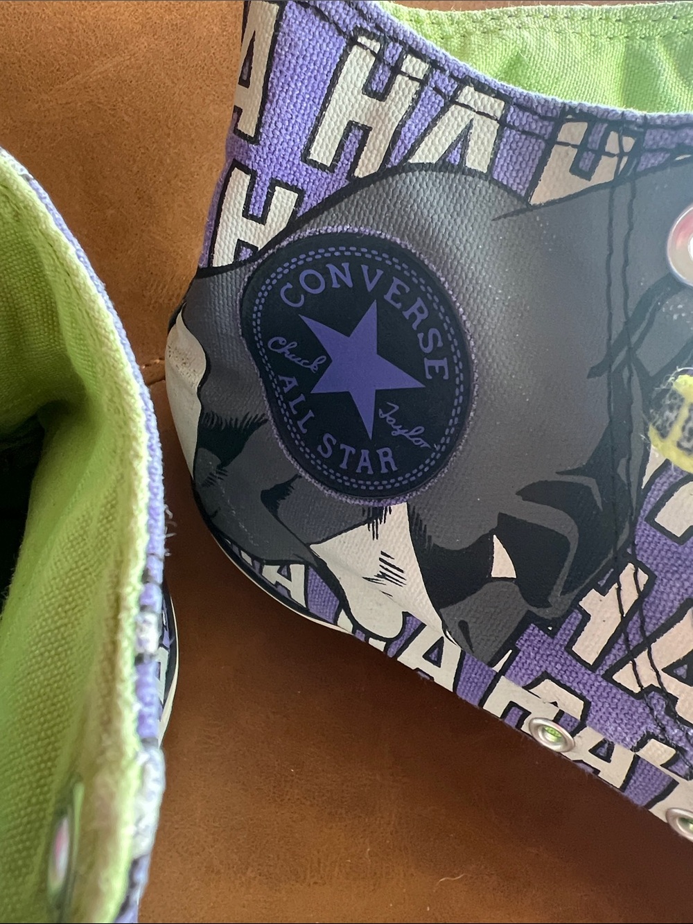Rare Converse x DC Batman & Joker High-Top - Picture 3 of 6